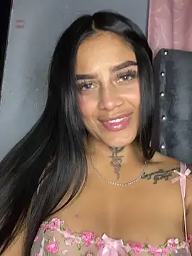 Snapshot of Emily_sharlot chatting on February 26, 4:56 am Emily sharlot online show from February 26, 4:56 am