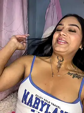 Snapshot of Emily_sharlot chatting on January 7, 7:35 am Emily sharlot online show from January 7, 7:35 am