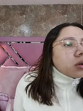 EmmaSulivan online show from March 28, 12:06 pm