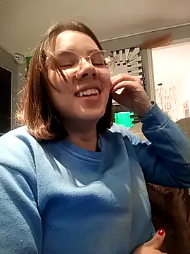 Snapshot of EmmaSulivan chatting on October 12, 2:35 am EmmaSulivan online show from October 12, 2:35 am