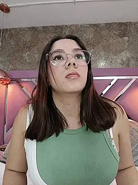 EmmaSulivan online show from May 11, 2:45 pm