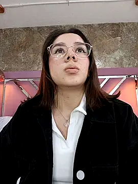 EmmaSulivan online show from January 5, 5:27 pm