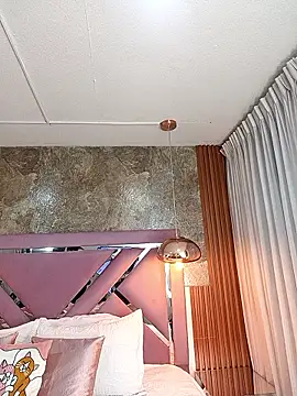 EmmaSulivan online show from January 7, 11:37 am