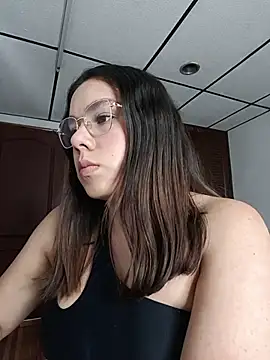 Snapshot of EmmaSulivan chatting on July 7, 3:09 am EmmaSulivan online show from July 7, 3:09 am