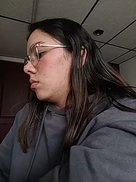 Snapshot of EmmaSulivan chatting on July 2, 3:29 pm EmmaSulivan online show from July 2, 3:29 pm