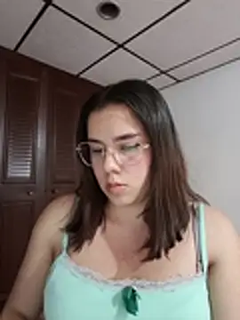 EmmaSulivan online show from February 20, 10:22 pm