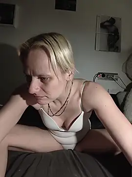 Miss candymandy online show from February 8, 11:46 pm