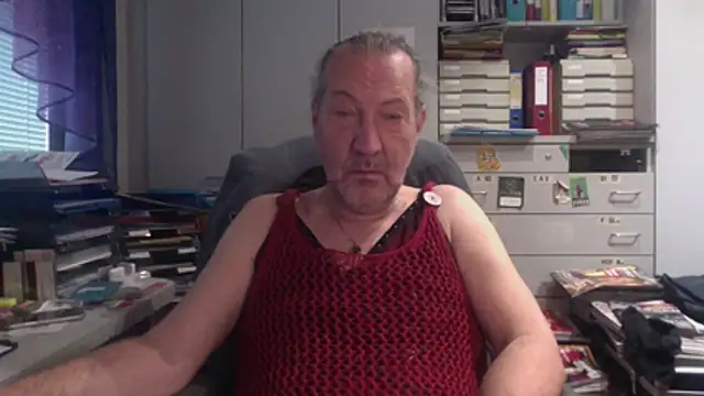 HMStraps01 online show from December 5, 11:42 am