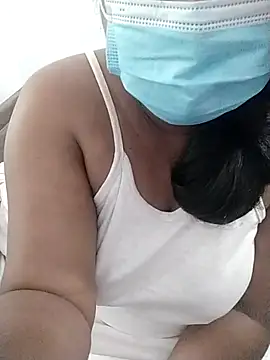 Snapshot of SLbeaty chatting on February 10, 3:49 am SLbeaty online show from February 10, 3:49 am