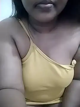 Snapshot of SLbeaty chatting on February 21, 12:34 am SLbeaty online show from February 21, 12:34 am