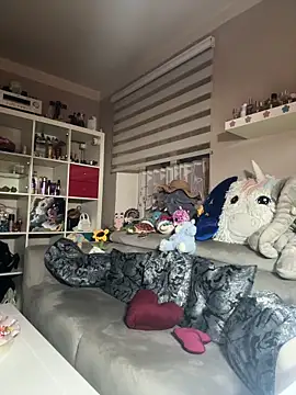 sexymelli18 online show from March 27, 6:20 pm