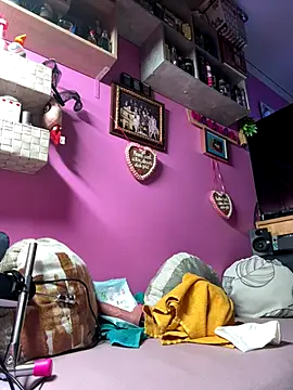 sexymelli18 online show from October 27, 6:20 pm