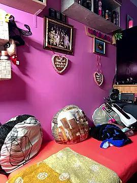 sexymelli18 online show from November 16, 6:45 pm