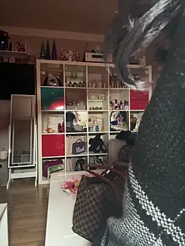 sexymelli18 online show from February 12, 7:13 pm