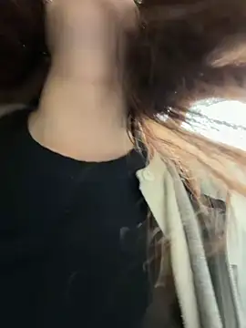 Snapshot of sexymelli18 chatting on June 12, 2:48 pm sexymelli18 online show from June 12, 2:48 pm
