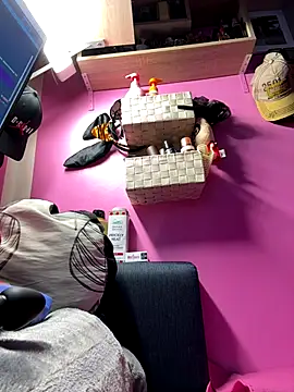 sexymelli18 online show from December 18, 6:34 pm