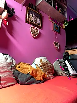 sexymelli18 online show from November 9, 6:34 pm