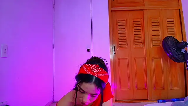 Snapshot of Peach_Rose_ chatting on March 3, 10:10 pm Peach Rose online show from March 3, 10:10 pm