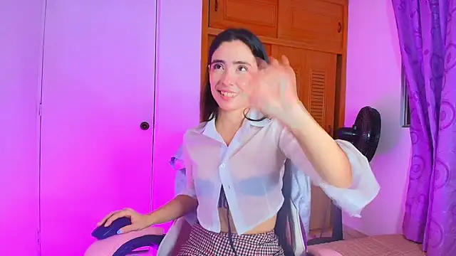 Snapshot of Peach_Rose_ chatting on March 17, 1:35 am Peach Rose online show from March 17, 1:35 am