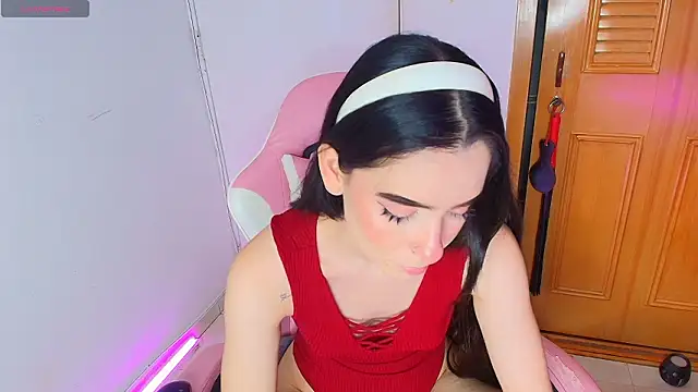 Peach Rose  online show from March 7, 10:04 pm