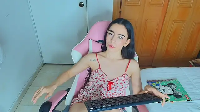 Snapshot of Peach_Rose_ chatting on November 3, 9:40 pm Peach Rose online show from November 3, 9:40 pm