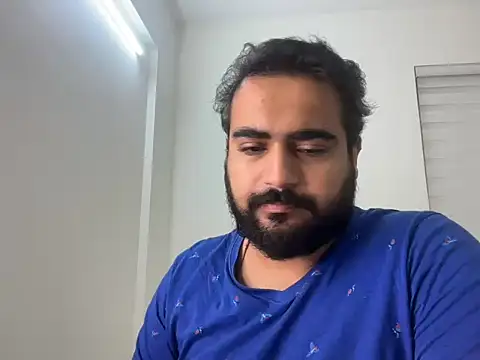 Snapshot of indian_thonger chatting on November 10, 1:43 am indian thonger online show from November 10, 1:43 am