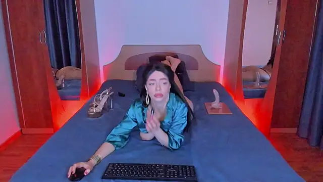 Sophie-Rosenfeld online show from March 21, 12:29 am