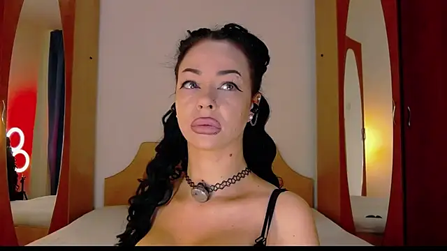 Sophie-Rosenfeld online show from April 10, 6:37 pm