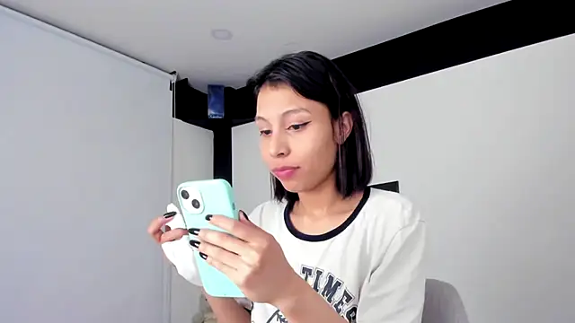 Snapshot of sweet_Amy0 chatting on November 17, 11:31 pm sweet Amy0 online show from November 17, 11:31 pm