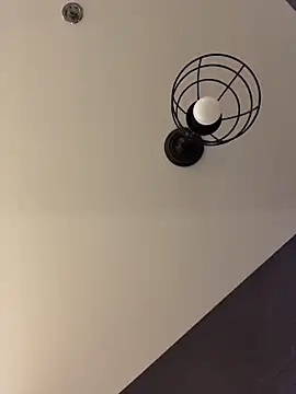 guccititi online show from December 14, 1:49 pm