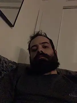 guccititi online show from December 18, 8:12 pm