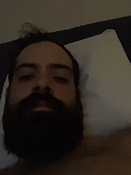 guccititi online show from December 17, 4:17 am