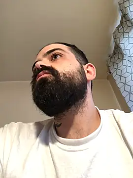 guccititi online show from March 21, 9:30 pm