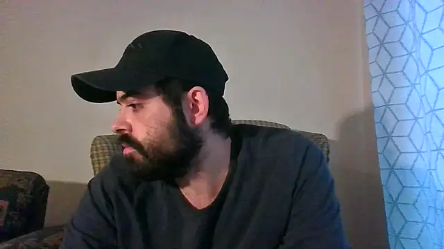 guccititi online show from February 17, 8:17 pm