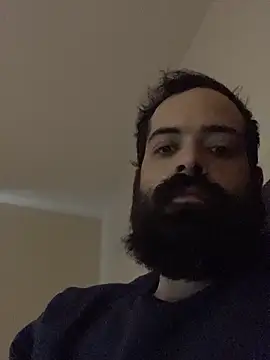 guccititi online show from December 22, 7:47 pm