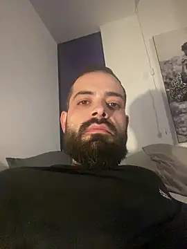 guccititi online show from October 30, 10:17 pm