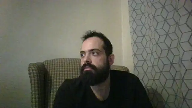 guccititi online show from November 26, 6:35 am