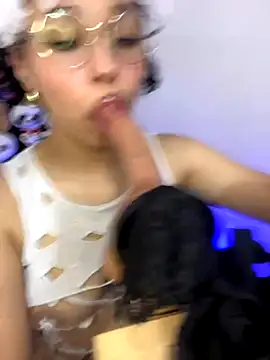 Emma Winslow online show from November 22, 5:28 am