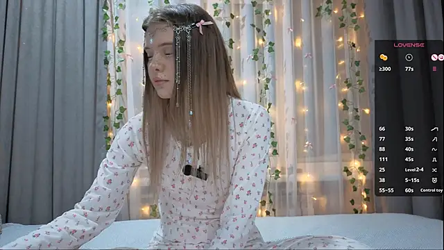 CarolinePepper online show from January 17, 1:58 pm