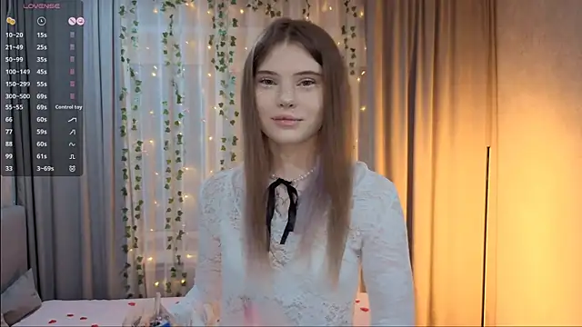 CarolinePepper online show from February 15, 1:32 pm