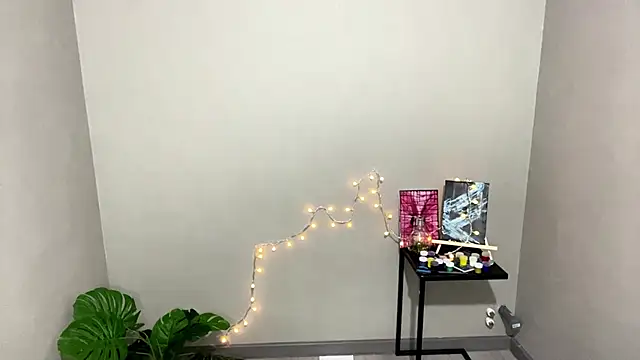 CarolinePepper online show from March 8, 8:14 pm