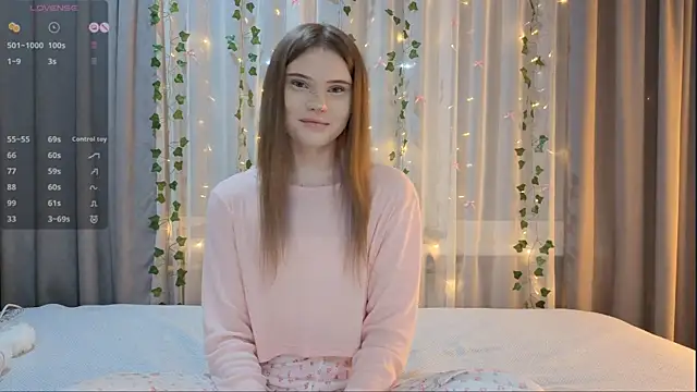 CarolinePepper online show from February 11, 2:17 pm