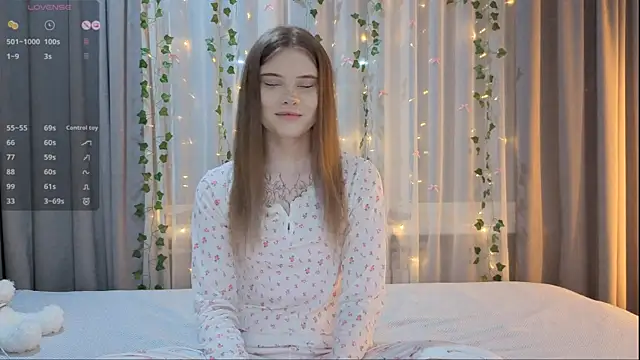 CarolinePepper online show from February 7, 2:14 pm