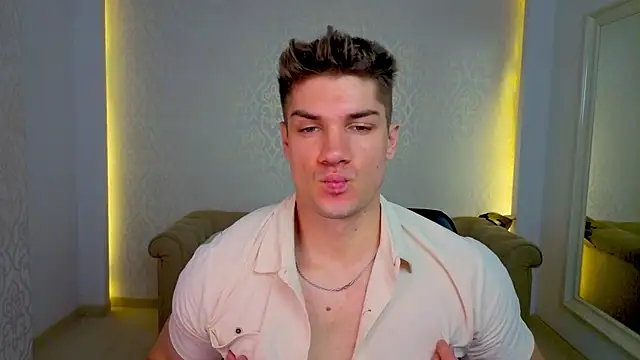 MaxKaiden online show from May 16, 4:44 am