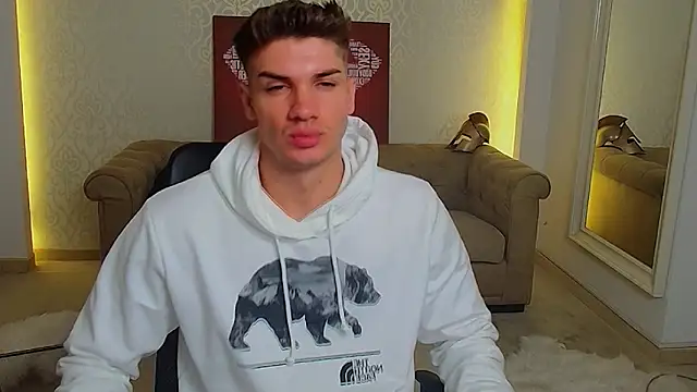 MaxKaiden online show from September 19, 4:49 am