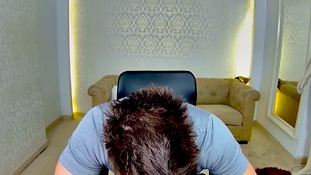 MaxKaiden online show from April 15, 6:08 am