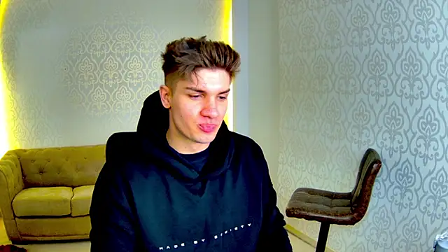 MaxKaiden online show from February 23, 5:41 am