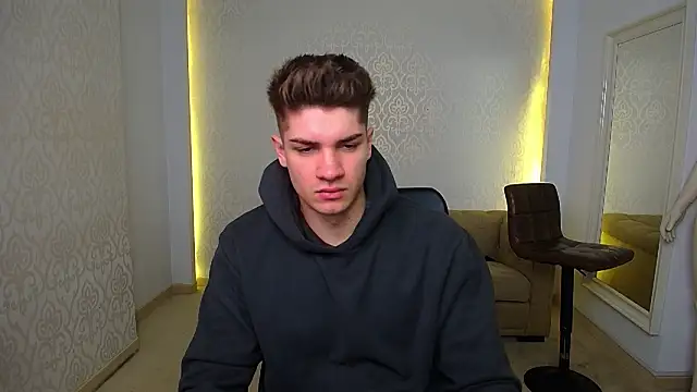 MaxKaiden online show from February 6, 6:42 am