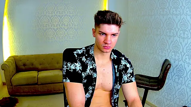 MaxKaiden online show from February 20, 6:26 am