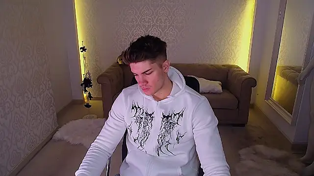 MaxKaiden online show from November 25, 5:41 am